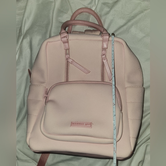 Pink backpack - Picture 8 of 9